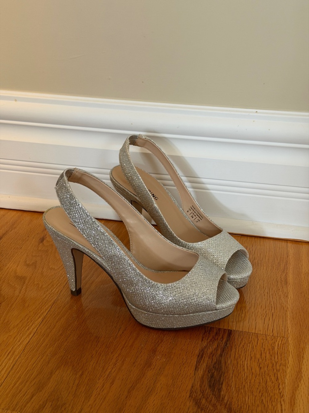 Slingback Peep-Toe High Heels in Glitter Silver